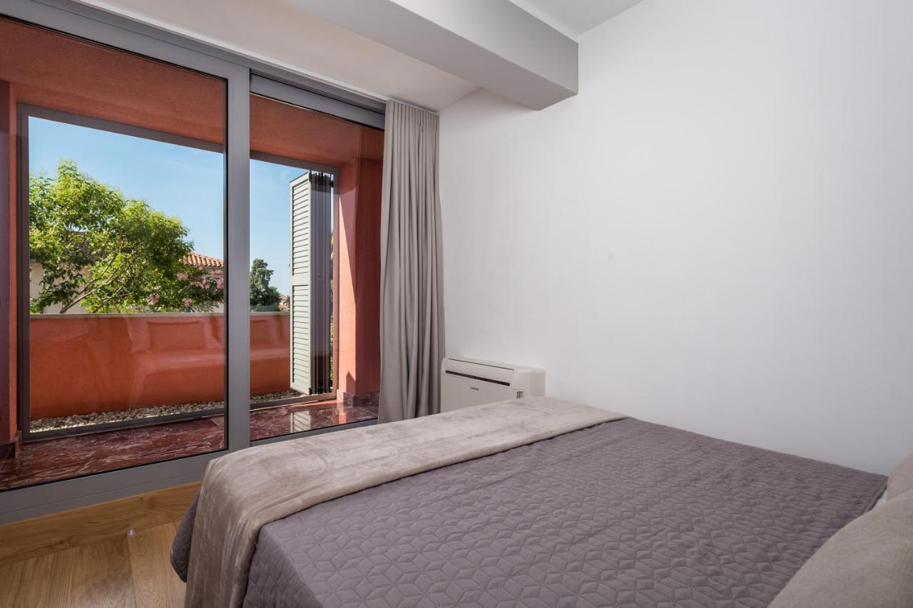 Appartamento Luxury Center -50m To The Sea *